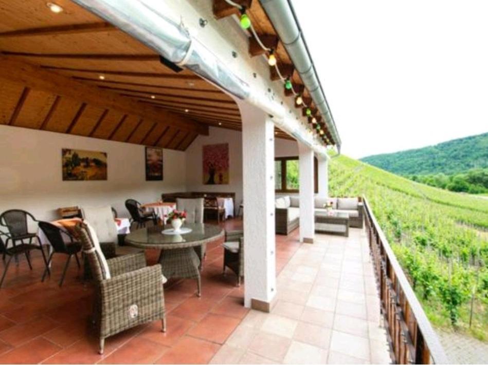 Chateau-De-La-Moselle Kinheim Bagian luar foto