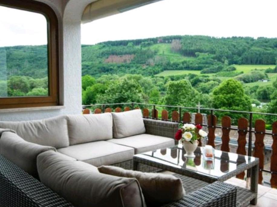 Chateau-De-La-Moselle Kinheim Bagian luar foto